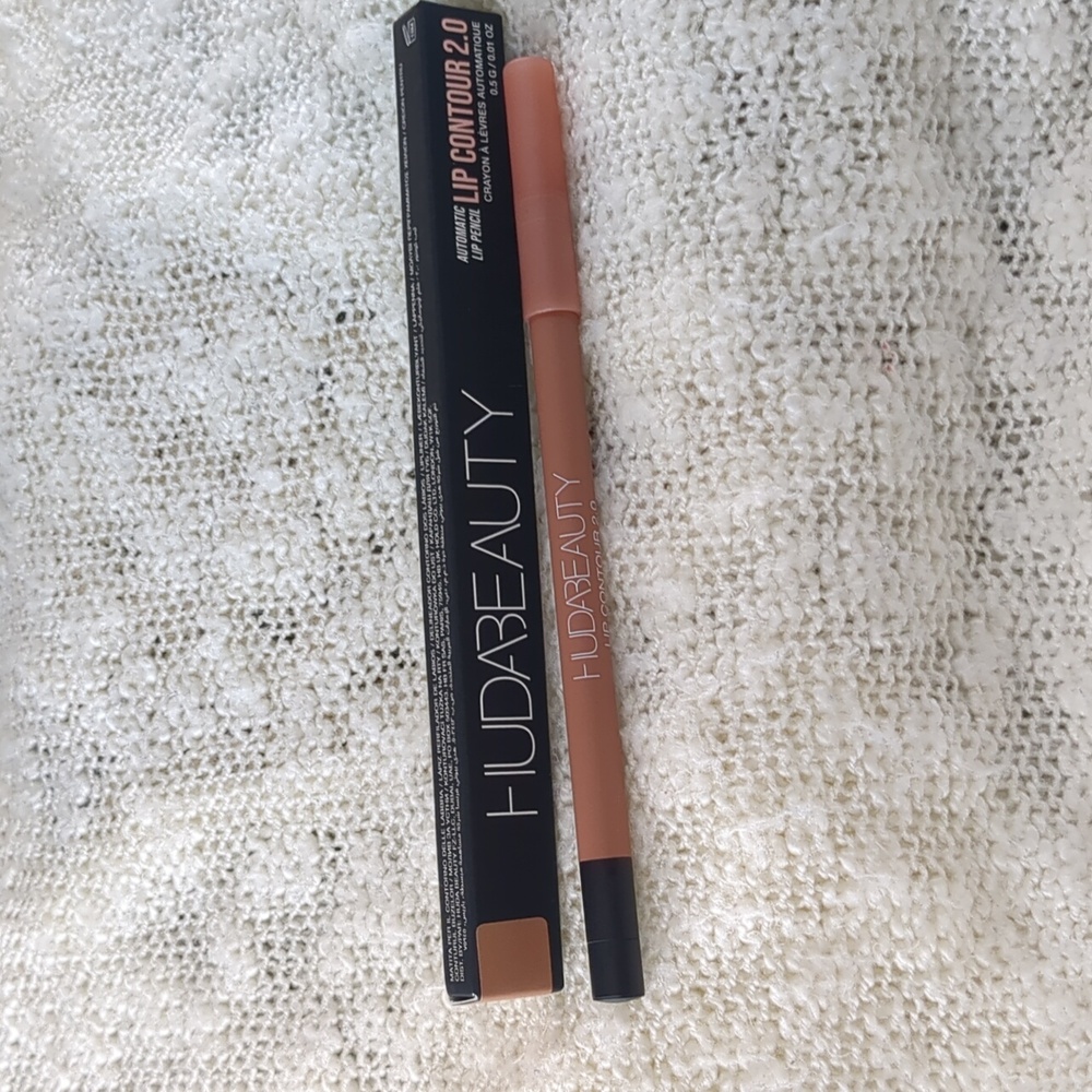 HUDA BEAUTY Lip Contour 2.0 Automatic Matte Lip Pencil/Honey Beige, 0.5g…